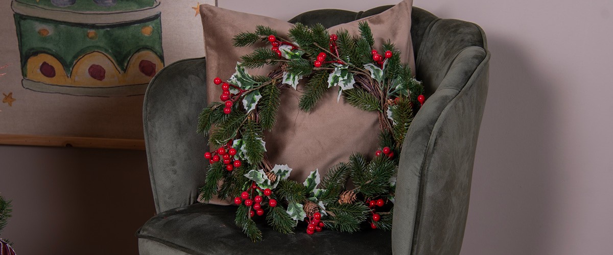 Order Clayre & Eef wreaths online at MilaTonie