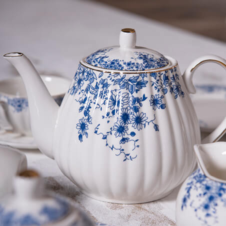 Delft Blue teapot.