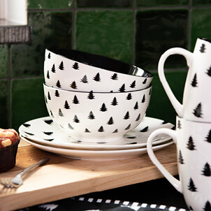 Servies met kerstboompjes