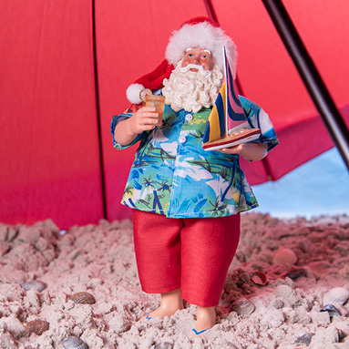 A Santa Claus on vacation